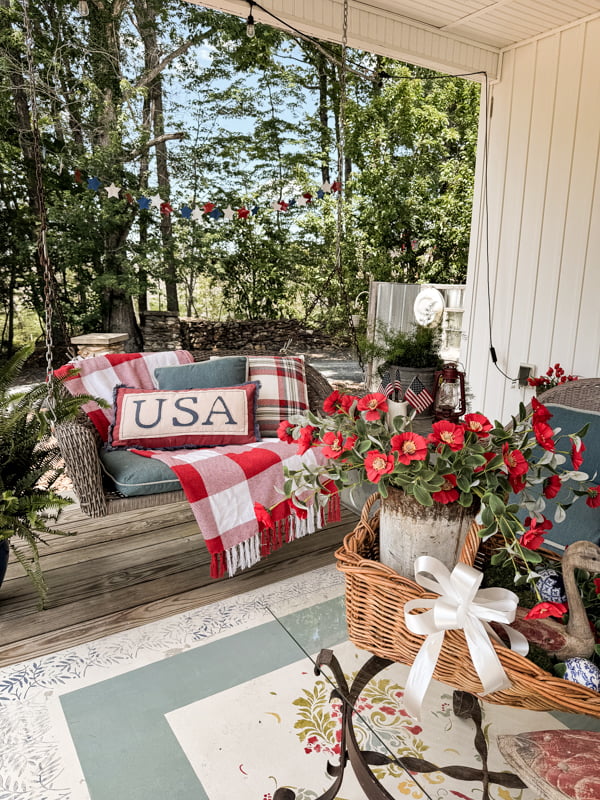 Decorated porch or patio 7