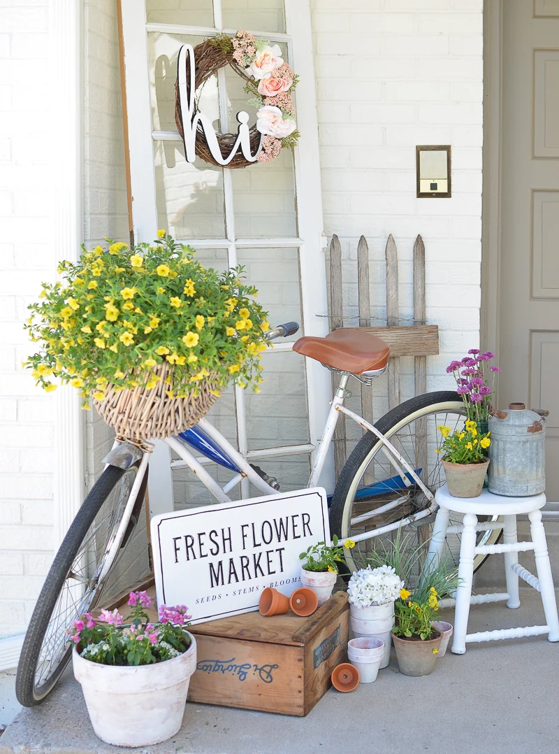 Decorated porch or patio 9